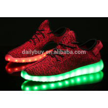 Youth USB Charging 7 couleurs nouveau design Yezi chaussures led chaussures homme